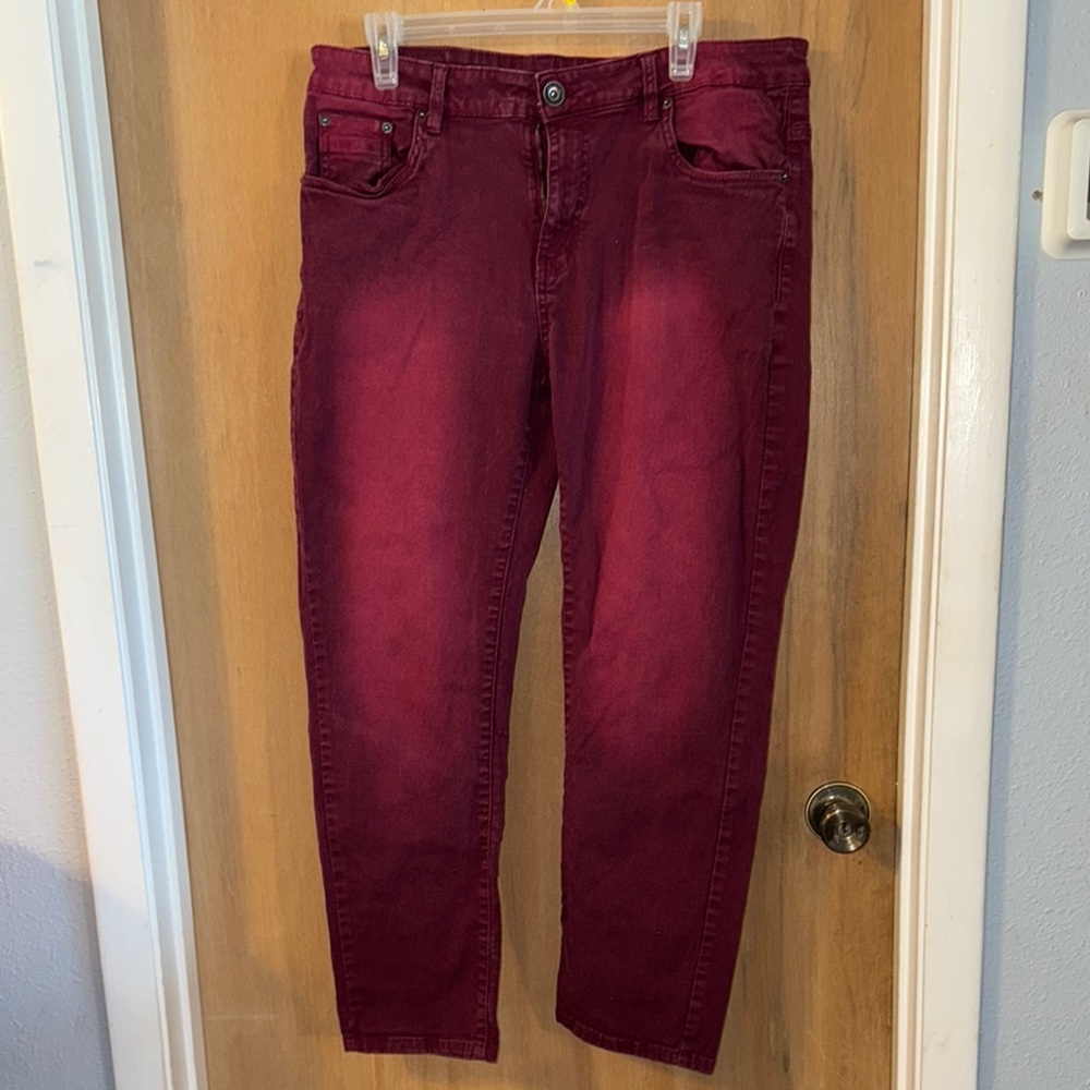 WT02 Burgundy Jeans